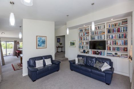 Photo of property in 5 Newry Road, Raumati Beach, Paraparaumu, 5032