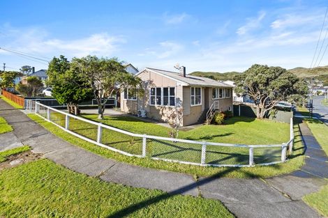 Photo of property in 64 Astrolabe Street, Cannons Creek, Porirua, 5024