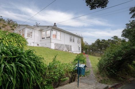 Photo of property in 38 Sidlaw Street, Strathmore Park, Wellington, 6022