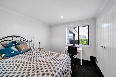 Photo of property in 4 Gleneagles Way, Waiwhakaiho, New Plymouth, 4312