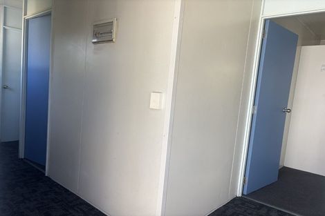 Photo of property in 3 Milnebank Street, Upper Riccarton, Christchurch, 8041