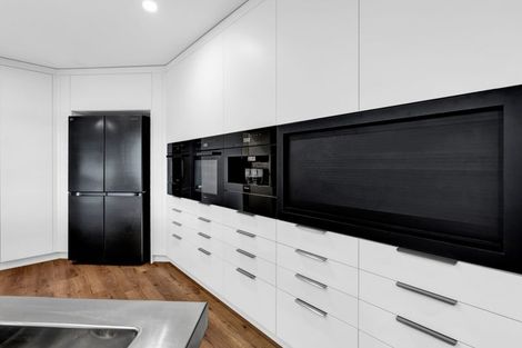 Photo of property in 25b Dolphin Parade, Bell Block, New Plymouth, 4312