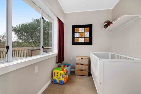 Photo of property in 95 Mangakura Road, Helensville, 0800