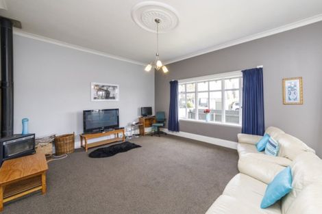 Photo of property in 1 Ngaio Street, West End, Palmerston North, 4412