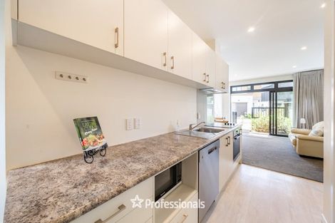 Photo of property in 1 Glen Evans Crescent, Fairfield, Lower Hutt, 5011