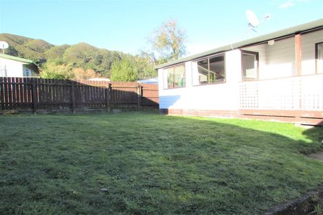 Photo of property in 95a Wilkie Crescent, Naenae, Lower Hutt, 5011