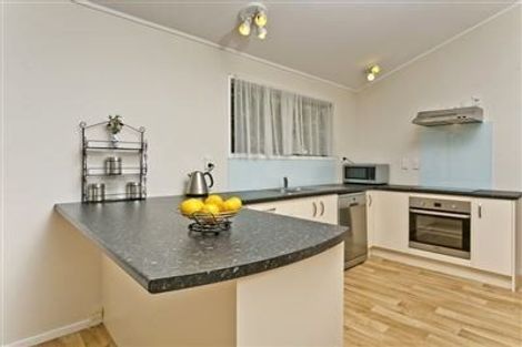 Photo of property in 158 Lynn Road, Bayview, Auckland, 0629