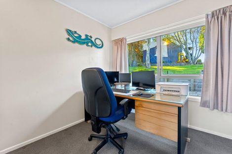 Photo of property in 11 Springbank Lane, Te Atatu Peninsula, Auckland, 0610