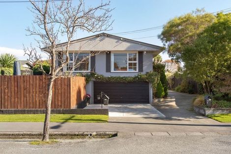 Photo of property in 2/13 Claremont Avenue, Papanui, Christchurch, 8053