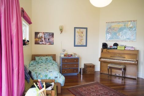 Photo of property in 176 Derwent Street, Island Bay, Wellington, 6023