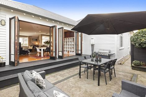 Photo of property in 32 Taylors Avenue, Bryndwr, Christchurch, 8052