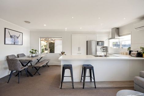 Photo of property in 30 Rosehill Place, Nawton, Hamilton, 3200