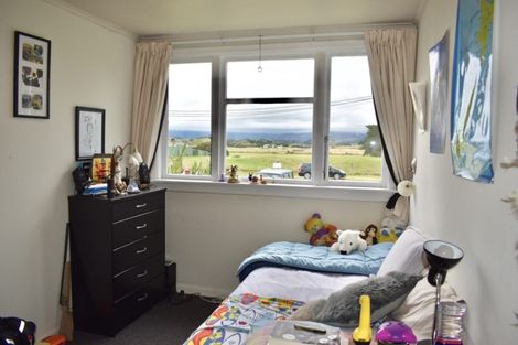 Photo of property in 39 Gawler Street, Te Horo Beach, Otaki, 5581