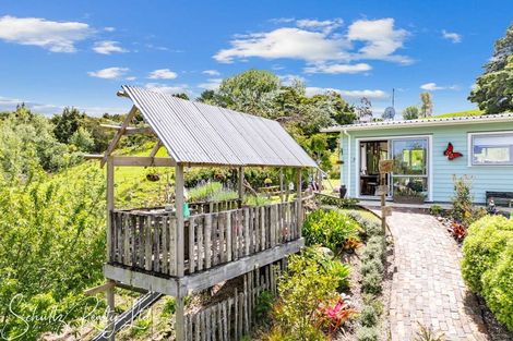 Photo of property in 37 Willow Lane, Maungaturoto, 0588