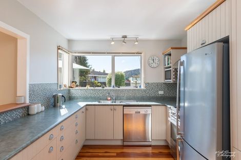 Photo of property in 8 Percy Cameron Street, Avalon, Lower Hutt, 5011