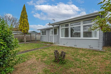 Photo of property in 2 Charwell Place, Highbury, Palmerston North, 4412