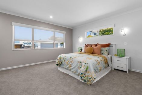 Photo of property in 3 Seaview Road, Otumoetai, Tauranga, 3110