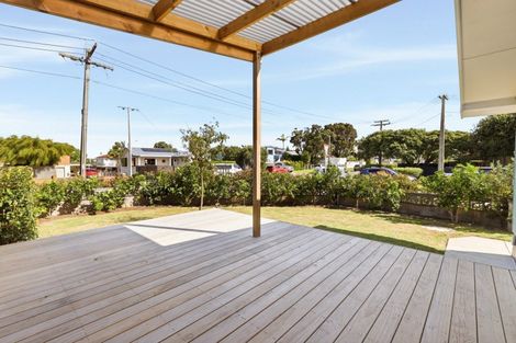 Photo of property in 5 Moa Street, Mount Maunganui, 3116