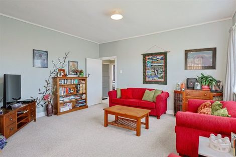 Photo of property in 25 Cobden Street, Westport, 7825