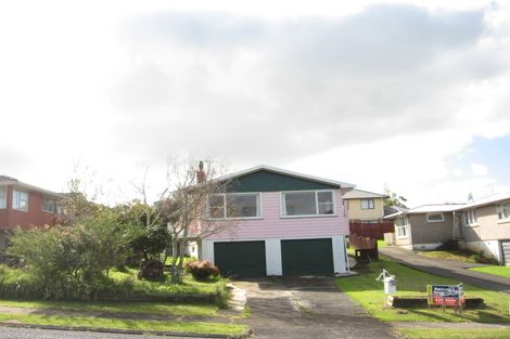 Photo of property in 44 Chatsworth Crescent, Pakuranga Heights, Auckland, 2010