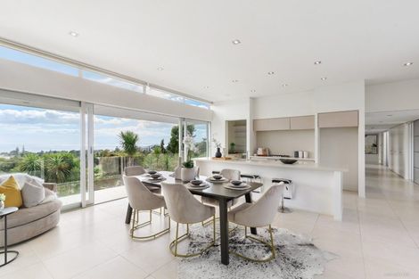 Photo of property in 25 Braemar Road, Castor Bay, Auckland, 0620