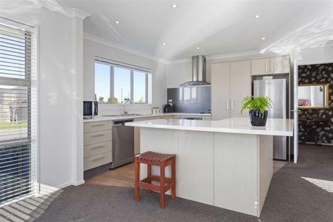 Photo of property in 16 Watkins Drive, Rangiora, 7400