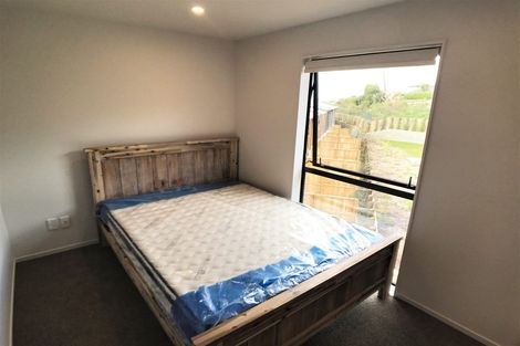 Photo of property in 1 Kanona Way, Albany Heights, Auckland, 0632