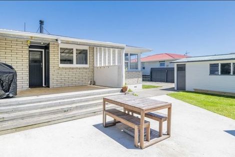 Photo of property in 172 Queen Street West, Levin, 5510