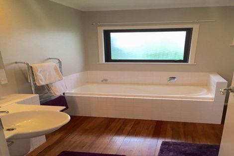 Photo of property in 166 Beach Road, Campbells Bay, Auckland, 0630