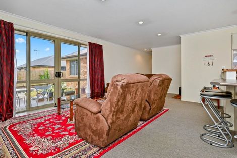 Photo of property in 24 Finchley Place, Hamilton East, Hamilton, 3216