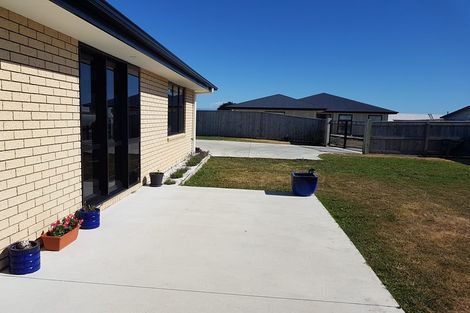 Photo of property in 22 Forbes Road, Foxton Beach, Foxton, 4815