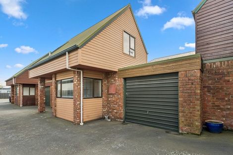 Photo of property in 2/46 Brockworth Place, Riccarton, Christchurch, 8011