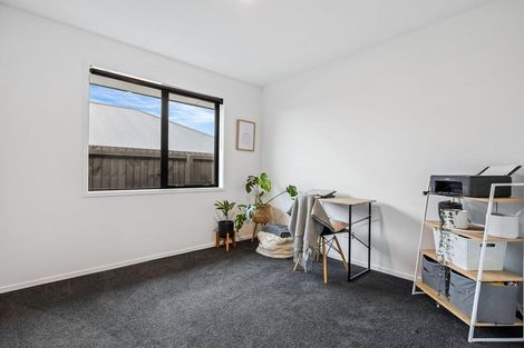 Photo of property in 8 Olearia Lane, Halswell, Christchurch, 8025