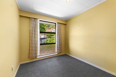 Photo of property in 60 Waikawa Road, Picton, 7220