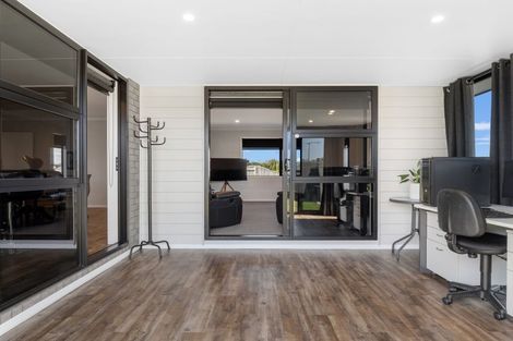 Photo of property in 13 Pearl Grove, Ashhurst, 4810