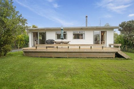 Photo of property in 20 Bathgate Road, Pakiri, Wellsford, 0972