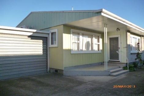 Photo of property in 2/210 Grove Road, Mayfair, Hastings, 4122