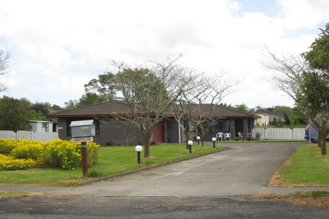 Photo of property in 20 Station Road, Huapai, Kumeu, 0810