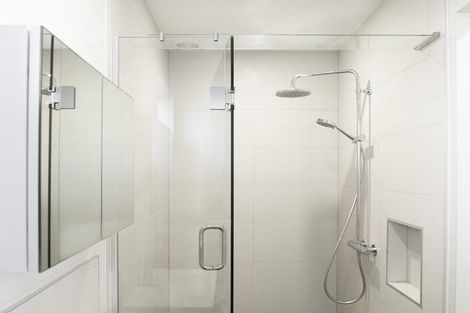 Photo of property in 67 Mcdonnell Road, Arrowtown, 9302