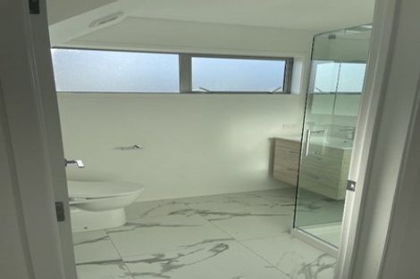 Photo of property in 1/8 Yeovil Road, Te Atatu Peninsula, Auckland, 0610