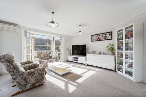 Photo of property in 2/73 Vintage Drive, Henderson, Auckland, 0612