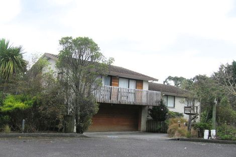 Photo of property in 9 Hillgrove Place, Fitzherbert, Palmerston North, 4410