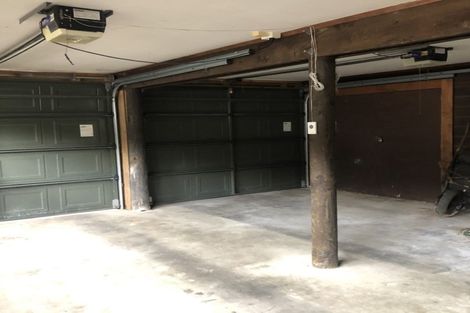 Photo of property in 2/69 Saddleback Rise, Murrays Bay, Auckland, 0630