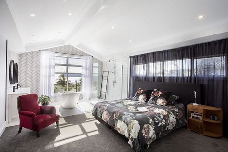 Photo of property in 5 Christine Drive, Coopers Beach, 0420