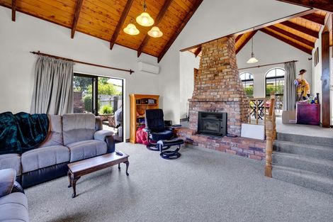 Photo of property in 288e Mangorei Road, Merrilands, New Plymouth, 4312