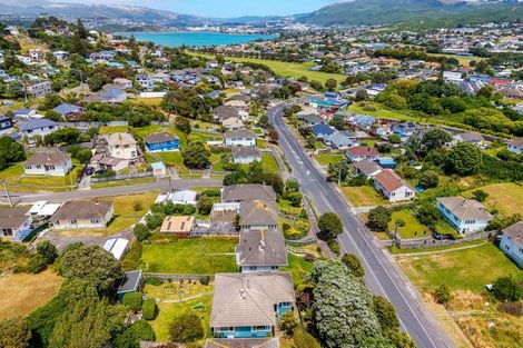 Photo of property in 50 Dimock Street, Titahi Bay, Porirua, 5022