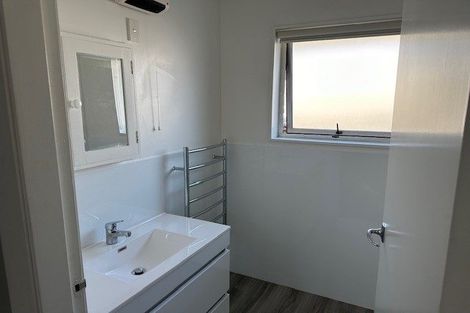 Photo of property in 82 Lowry Avenue, Redwood, Christchurch, 8051