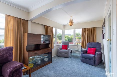 Photo of property in 33 Garden Road, Avalon, Lower Hutt, 5011