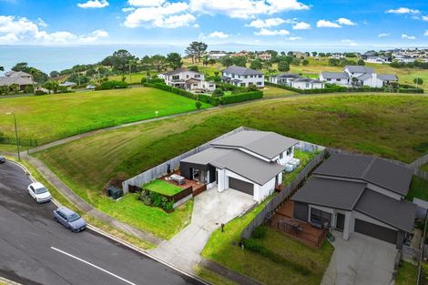 Photo of property in 124 Parkview Drive, Gulf Harbour, Whangaparaoa, 0930