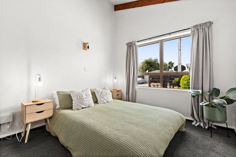 Photo of property in 1/50a Avenue Road, Greenmeadows, Napier, 4112